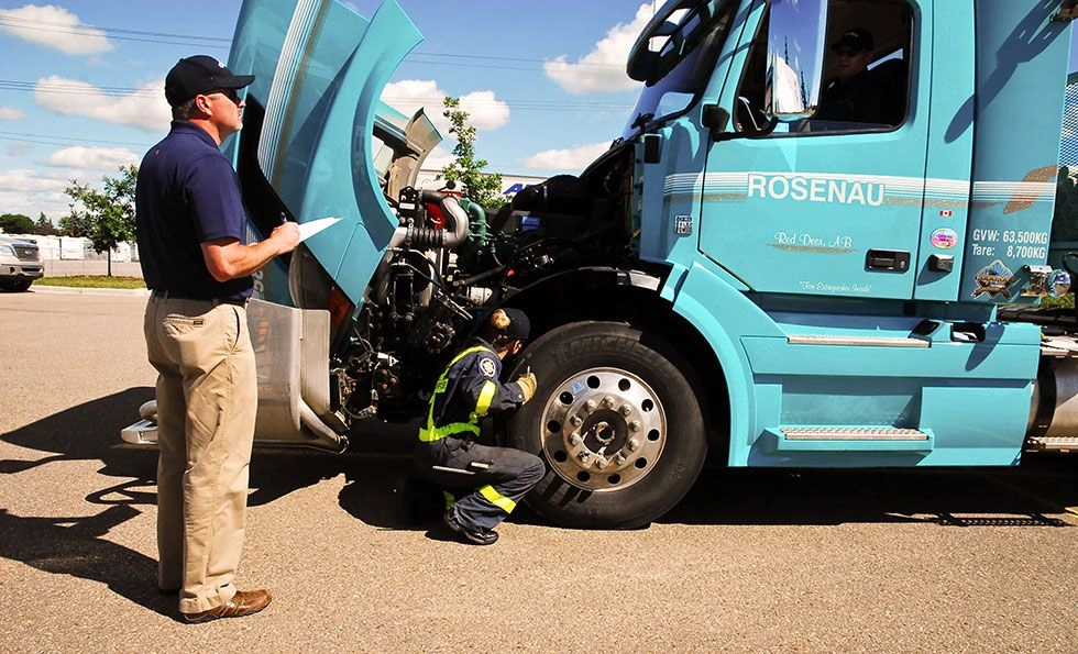 op 5 Maintenace Checks for Tractor Trailers/Semi Truck Repair Flint MI